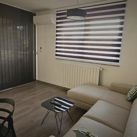 Apartament Mars E-4 *