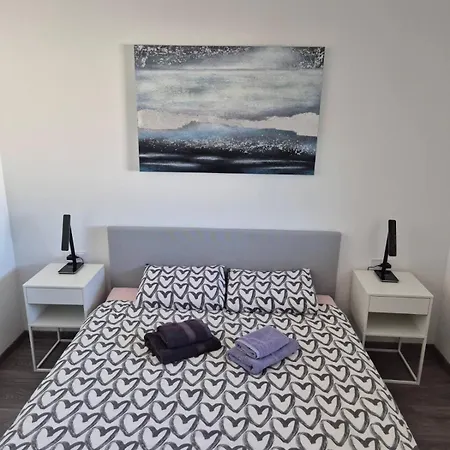 Apartament Mars E-4 *