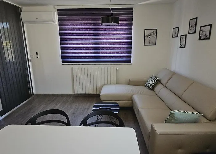 Mars E-4 Apartament