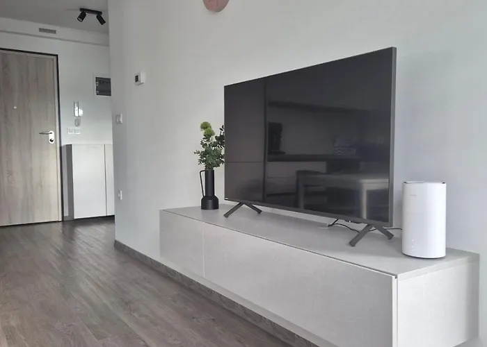 Mars E-4 Apartament Pula